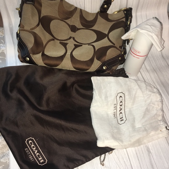 Signature Coach Carly Sac Shoulder Bag Tote 10619 - Picture 8 of 8